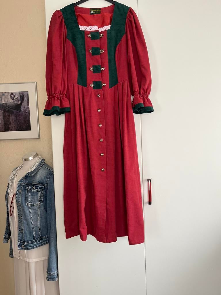 Dirndl jurk. Origineel Oostenrijks. Mt 40/42, Maat 42/44 (L), Ophalen of Verzenden, Kleding, Overige thema's