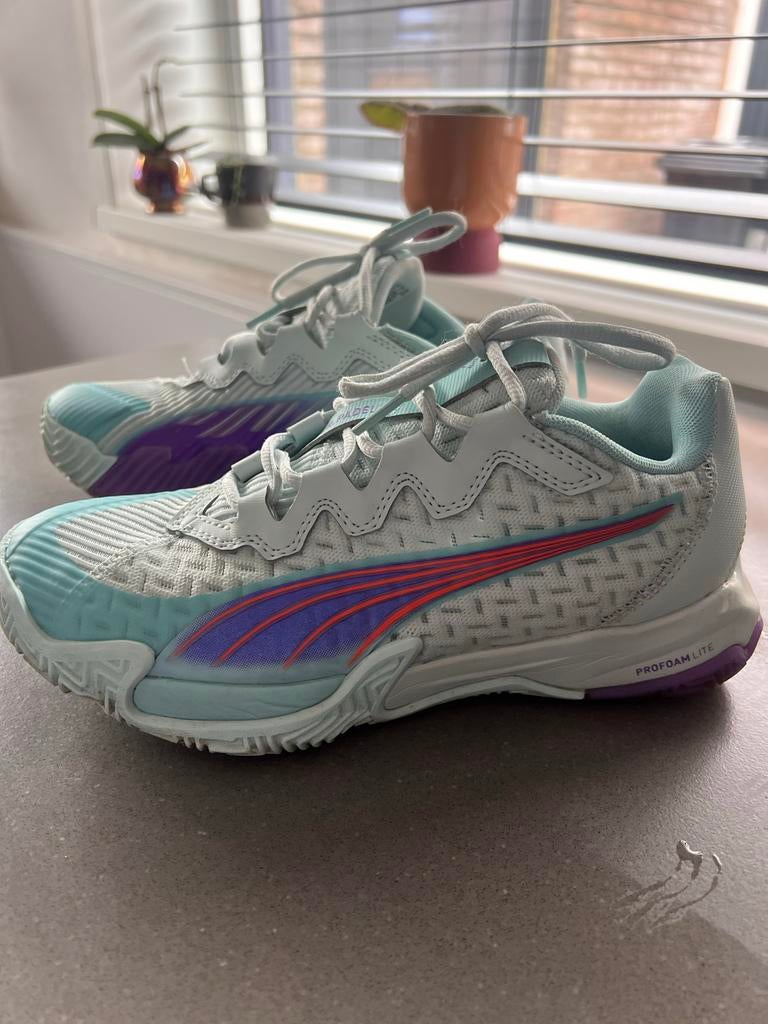 Puma padelschoenen - Zo goed als nieuw, Sport en Fitness, Padel, Ophalen of Verzenden, Zo goed als nieuw, Padelschoenen