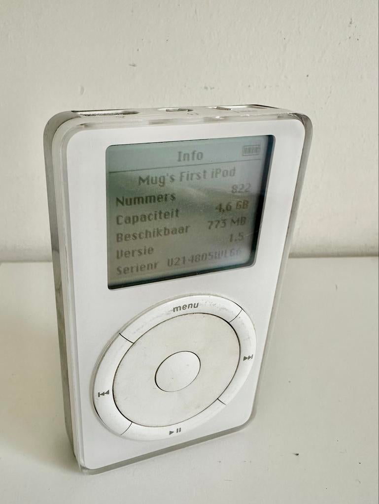 Eerste generatie Apple iPod 5GB met accessoires, Audio, Tv en Foto, Mp3-spelers | Apple iPod, Gebruikt, Classic, Ophalen of Verzenden