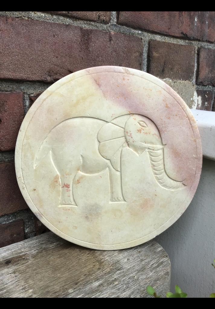 Stenen onderzetter, pannenonderzetter v soapstone, Afrikaans, Antiek en Kunst, Curiosa en Brocante, Ophalen of Verzenden