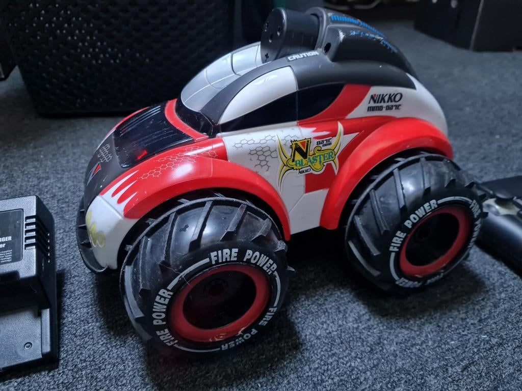 Nikko RC N-Blaster met batterijlader en afstandsbediening, Ophalen of Verzenden, Gebruikt, Auto, Overige merken