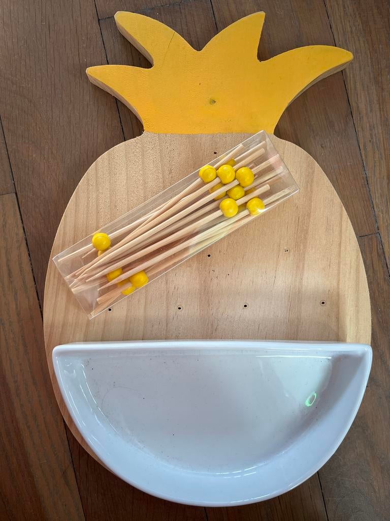 Ananas borrelplankje met prikkers en dipschaaltje, Huis en Inrichting, Keuken | Keukenbenodigdheden, Nieuw, Ophalen of Verzenden