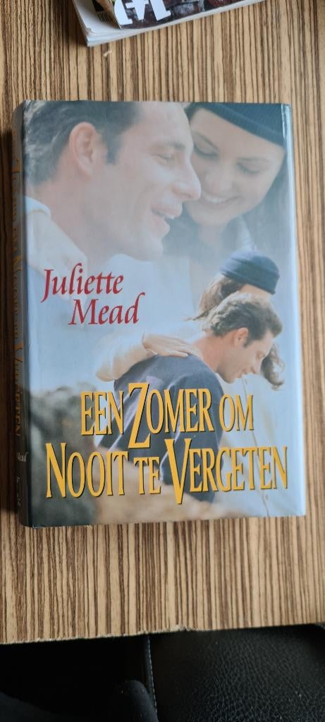 boek Een zomer om nooit te vergeten. Juliette Mead, Boeken, Romans, Zo goed als nieuw, Ophalen