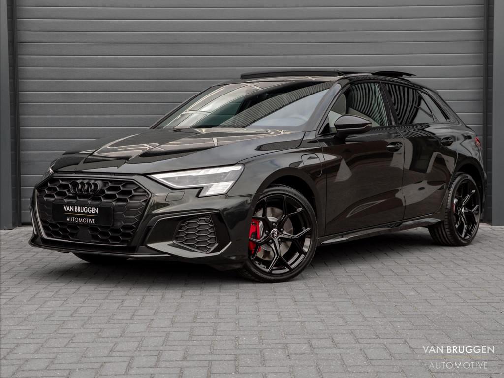 Audi A3 Sportback 45 TFSI e S-Line Pano RS-Stoelen B&O Massa, Gebruikt, 4 cilinders, Adaptive Cruise Control, Hybride Elektrisch/Benzine