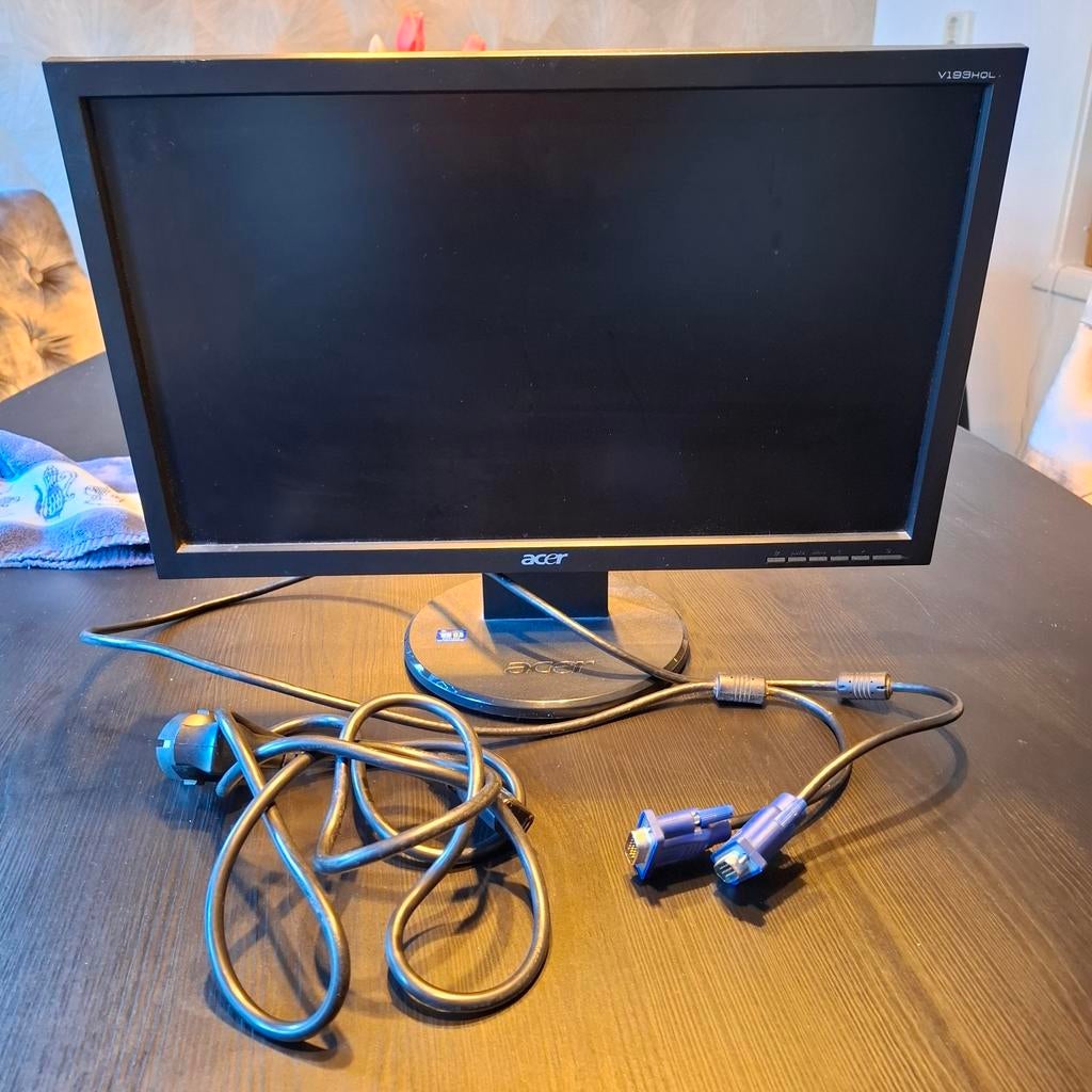 Acer V193HQL Monitor z.g.a.n., Ophalen, 3 tot 5 ms, Zo goed als nieuw, VGA