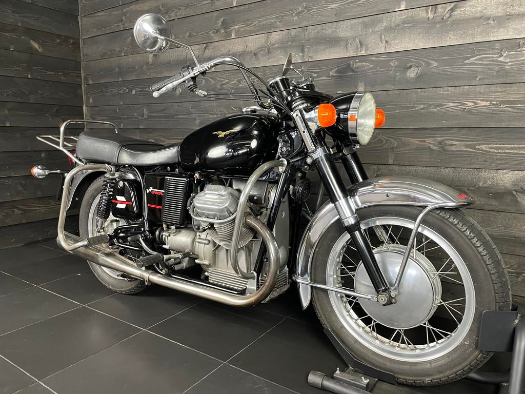 Moto Guzzi V7 SPECIAL (bj 1970) - foto 3