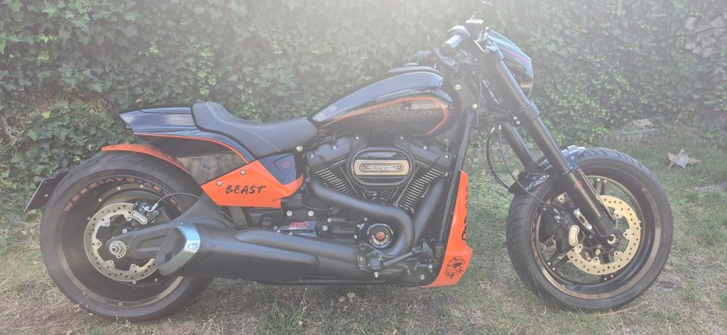 Harley Davidson FXDR 2019 - 16246km - Compleet