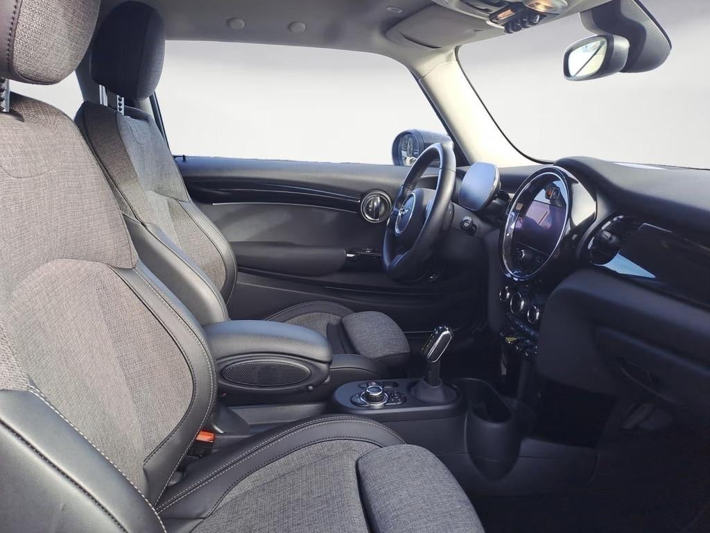 Mini Cooper SE Classic Trim|Carplay|Warmtep.|97%SoH|CLIMA|NA, 12 maanden, Gebruikt, 4 stoelen, Leder en Stof