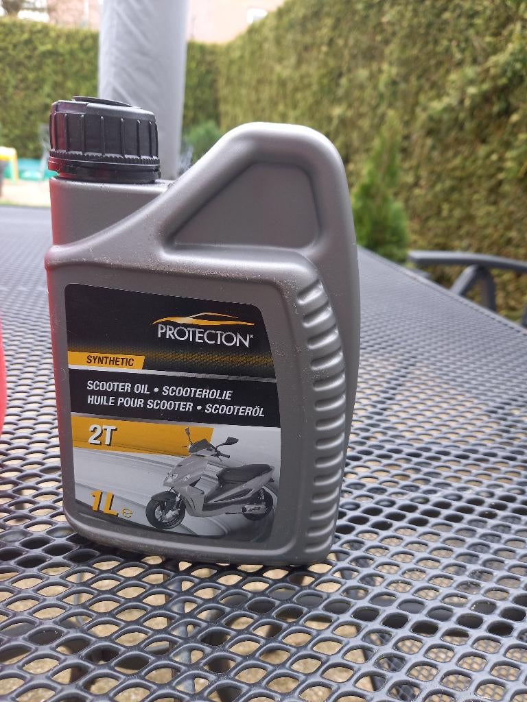 Jerrycan mengsmering en olie, Fietsen en Brommers, Ophalen