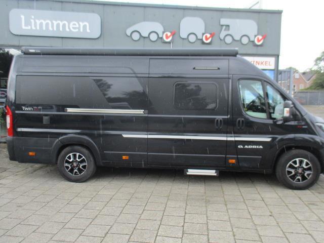 Adria TWIN 640 SPX 160 PK Automaat!, Automaat, Ringverwarming, Treinzit, Bedrijf