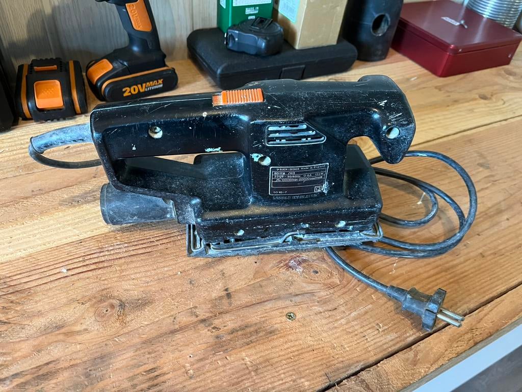 Schuurmachine Black&Decker BD178, Ophalen, Zo goed als nieuw, Minder dan 600 watt, Vlakschuurmachine