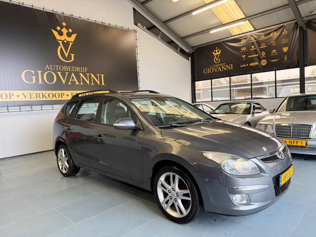 Hyundai I30 CW 1.6i i-Catcher inruil mogelijk, Gebruikt, 1591 cc, 4 cilinders, Handgeschakeld