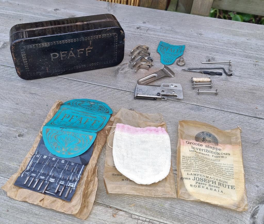 Vintage PFAFF Naaimachine Onderdelen en Accessoires in Blik, Ophalen of Verzenden