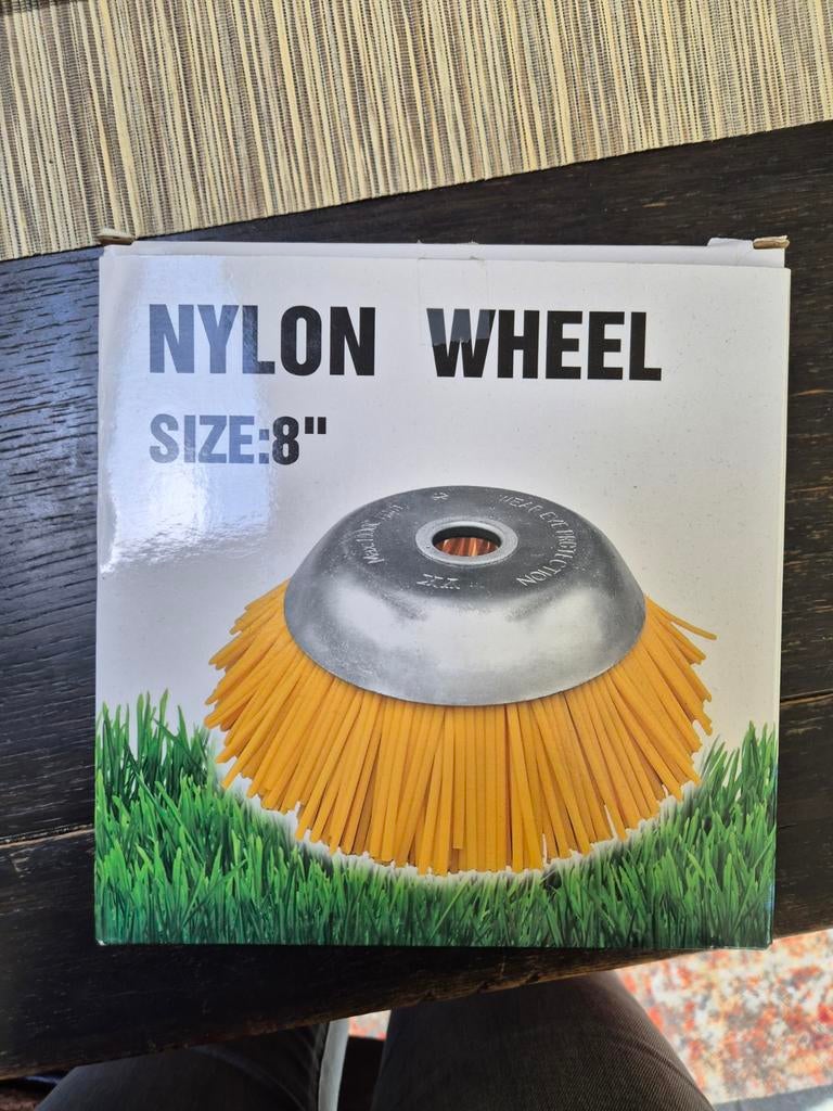 Nylon wiel borstel 8 inch - Nieuw in doos, Tuin en Terras, Veegmachines, Ophalen of Verzenden, Nieuw