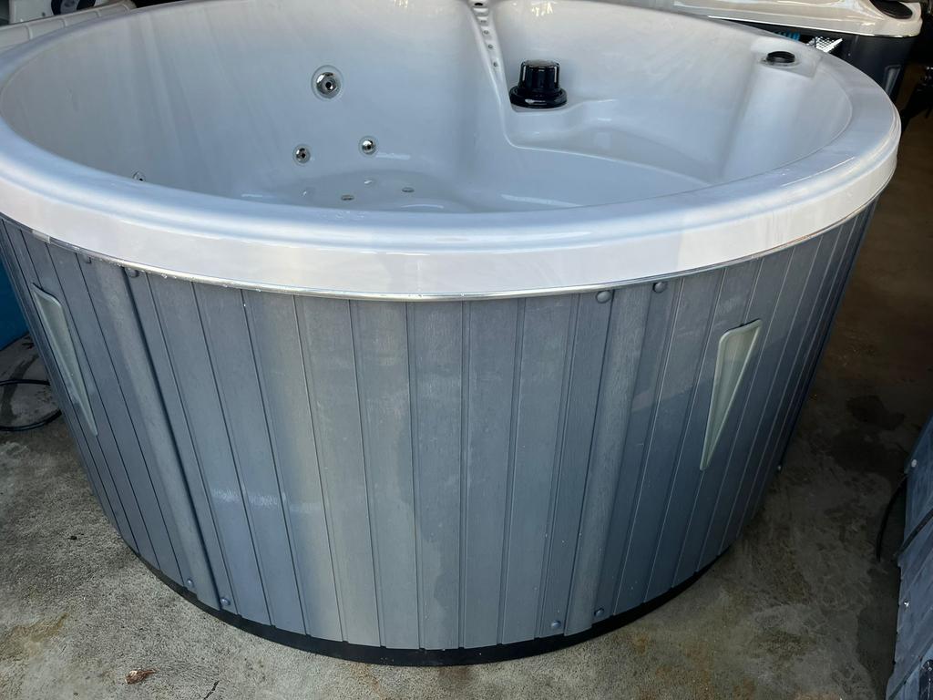 Bijna nieuwe 5 pers. Spa Natural incl. Plaatsing & Garantie, Ophalen, Zo goed als nieuw, Filter