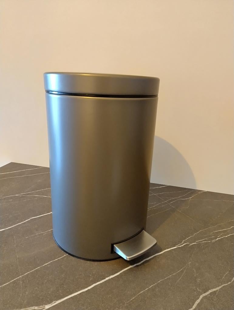 Pedaalemmer van Brabantia 12 liter zo goed als nieuw !, Huis en Inrichting, Ophalen, Met pedaal, Zo goed als nieuw, Rvs