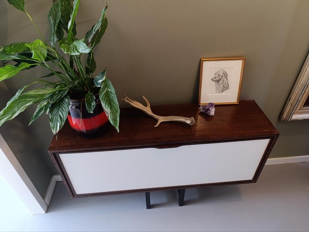 Vintage wandkastje met klepdeur - Jaren '60 design, Ophalen, Gebruikt