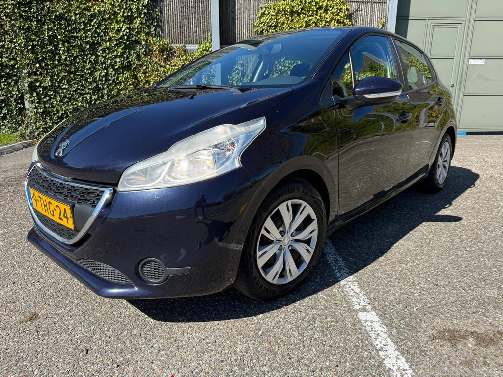 Peugeot 208 1.6 e-HDi Active AIRCO | 5 DEURS | CARPLAY, Auto's, Peugeot, Voorwielaandrijving, Euro 5, Gebruikt, 4 cilinders