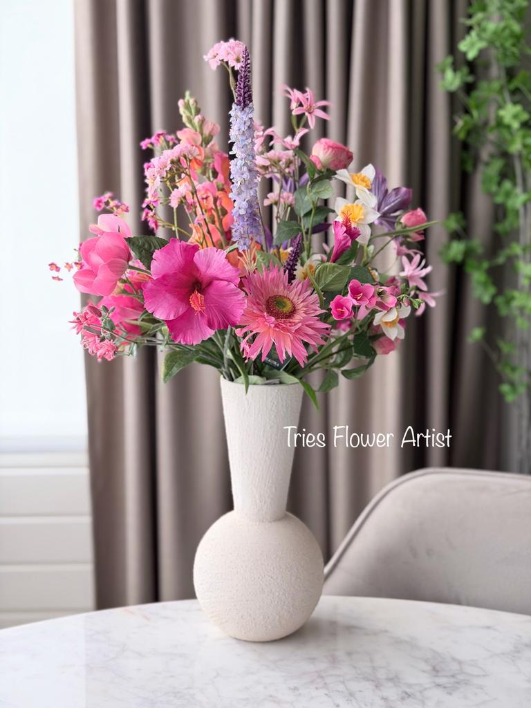 Zijden boeket inclusief vaas Nieuw, Binnen, Triesflowerartist@outlook.com, 3621HA, Nieuw