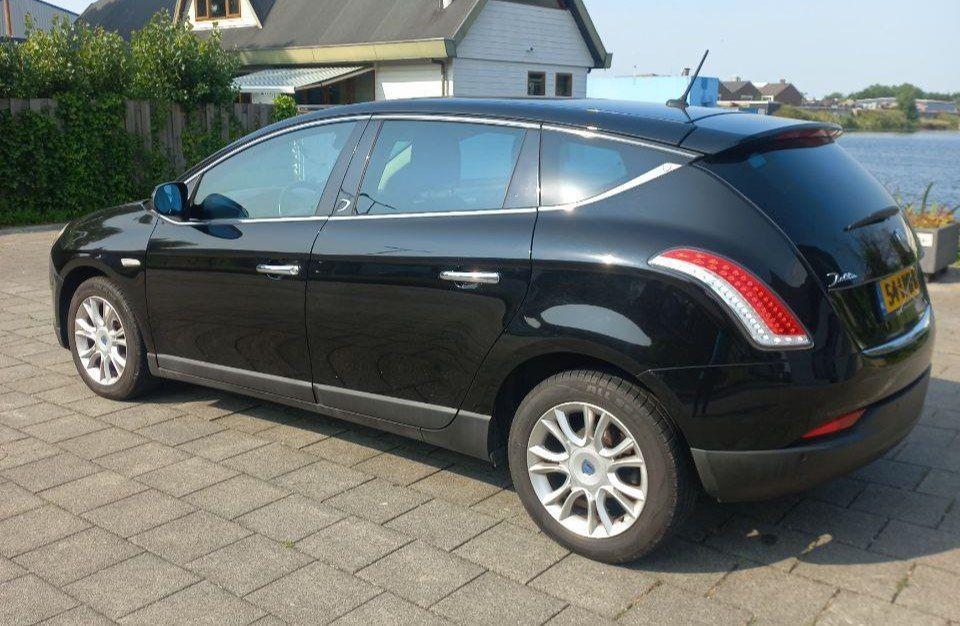 Lancia Delta 1.4-nieuwe apk,airco, navigatie, cruise Control, Voorwielaandrijving, Gebruikt, 1295 kg, 4 cilinders