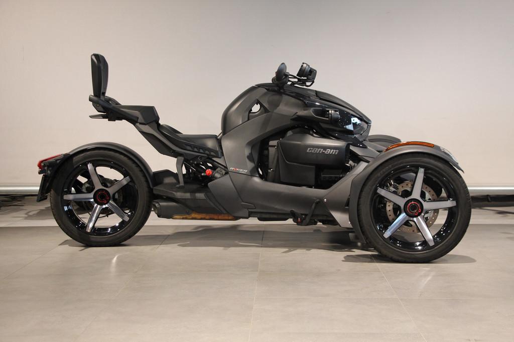 CAN-AM RYKER 900 SPORT (bj 2022), BRP Benelux, Infobrpbenelux@brp.com, Meer dan 35 kW, Oktrooiplein 1/ bus 402
9000  Gent, BE