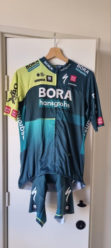 Wielren  kleding set  bora hansgrohe, Ophalen of Verzenden, Zo goed als nieuw, XL, Bovenkleding