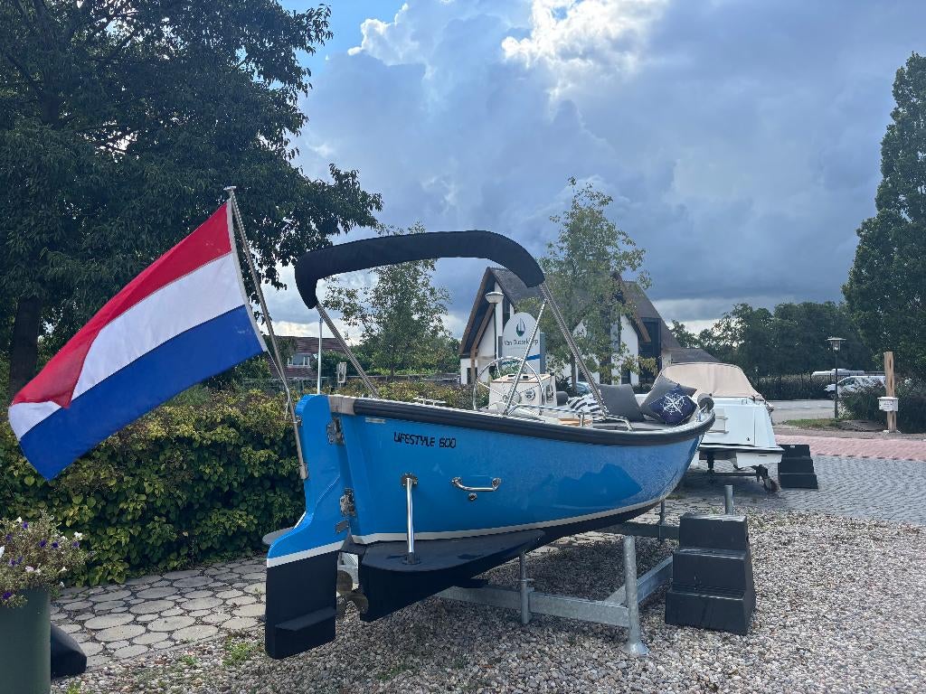 Prachtige Lifestyle 600 met nieuwe cabriokap en bimini!, Watersport en Boten, Sloepen, Gebruikt, Binnenboordmotor, Diesel, Lifestyle