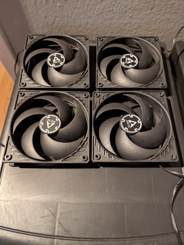 Diverse fans ( corsair, Artic, Silverstone), Ophalen of Verzenden, Luchtkoeling