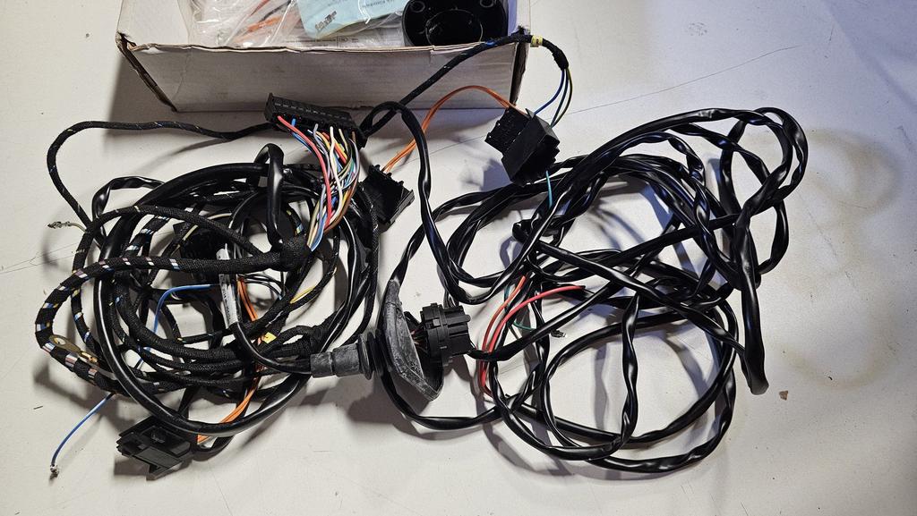 Trekhaak kabelset universeel Thule 7 polig incompleet 735723, -, Nieuw, Ophalen of Verzenden, -