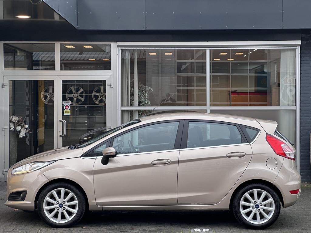 Ford Fiesta 1.0 EcoBoost Titanium CLIMA / CRUISE / NAVI / BL, Voorwielaandrijving, Euro 6, Bruin, 23 km/l