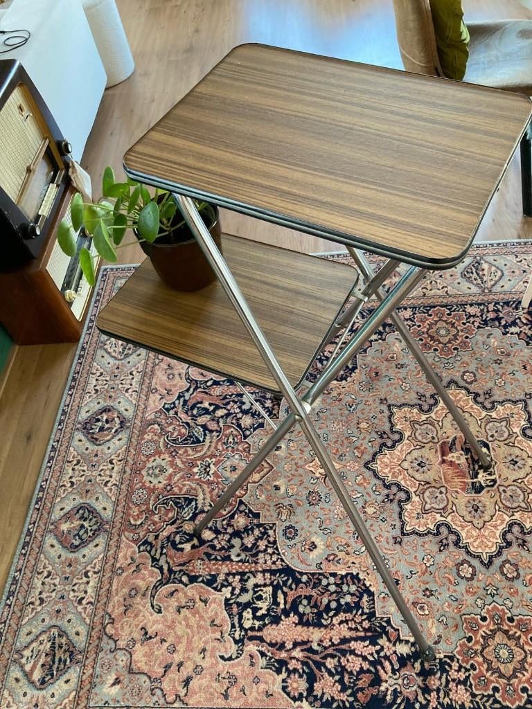 Vintage diaprojector tafel, Huis en Inrichting, Tafels | Bijzettafels, Ophalen, Metaal of Aluminium, Vintage, 55 tot 75 cm