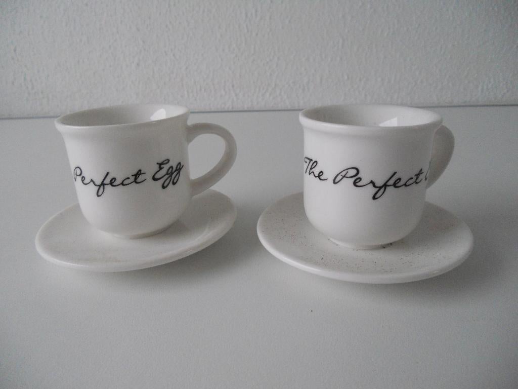 2 eierdopjes van Riviera Maison, Huis en Inrichting, Keuken | Servies, Ophalen of Verzenden, Zo goed als nieuw, Bord(en), Wedgwood