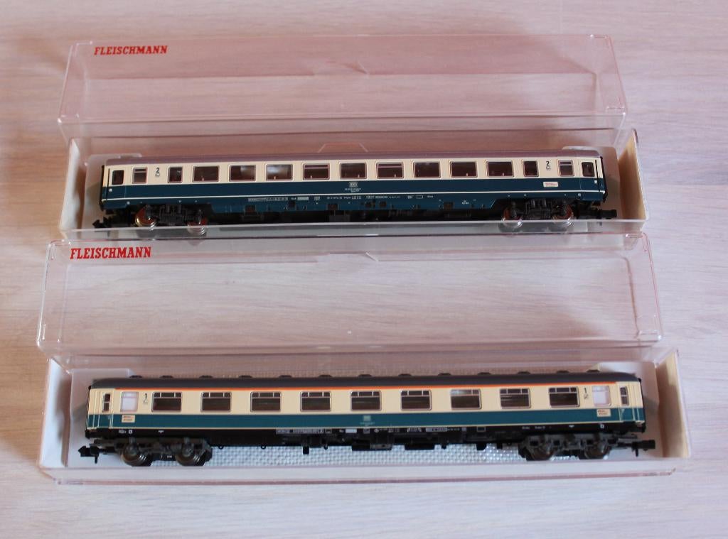 Fleischmann 8191K & 8194K verlicht & 20 reizig. zoals nieuw., Gelijkstroom, Verzenden, Fleischmann, Wagon