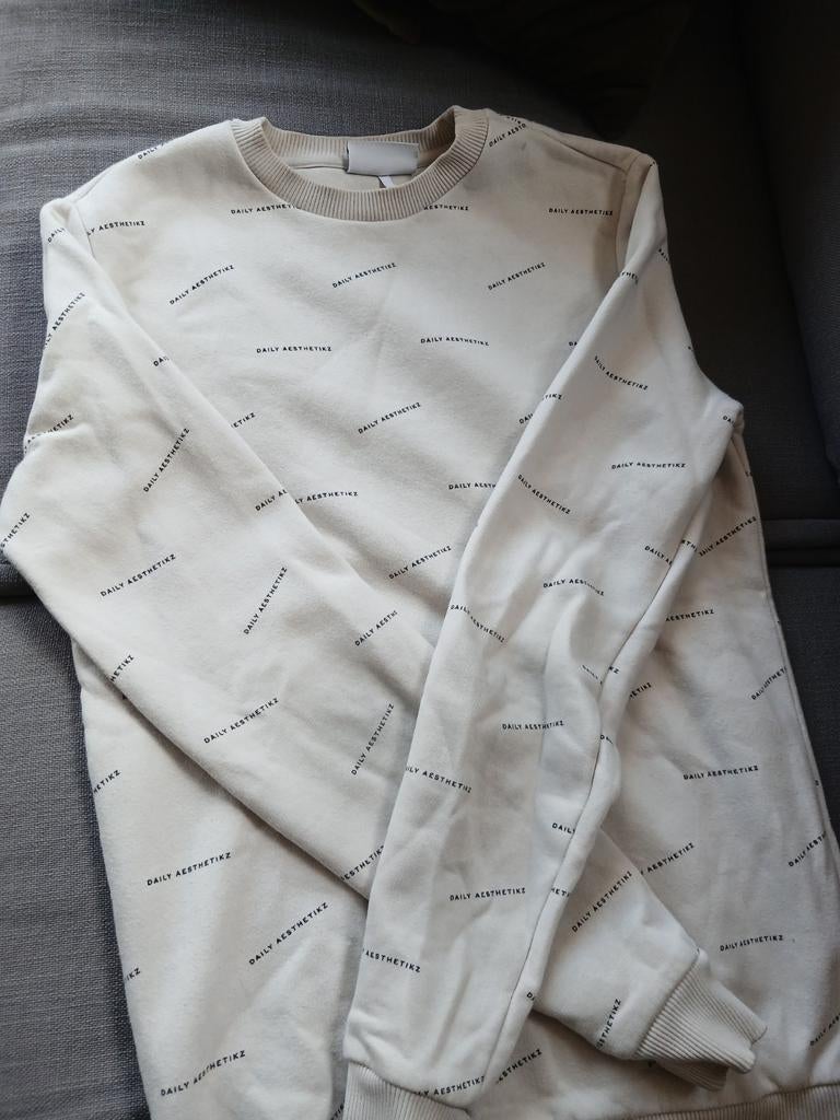Daily Asthetikz beige trui XS, Ophalen of Verzenden, Zo goed als nieuw
