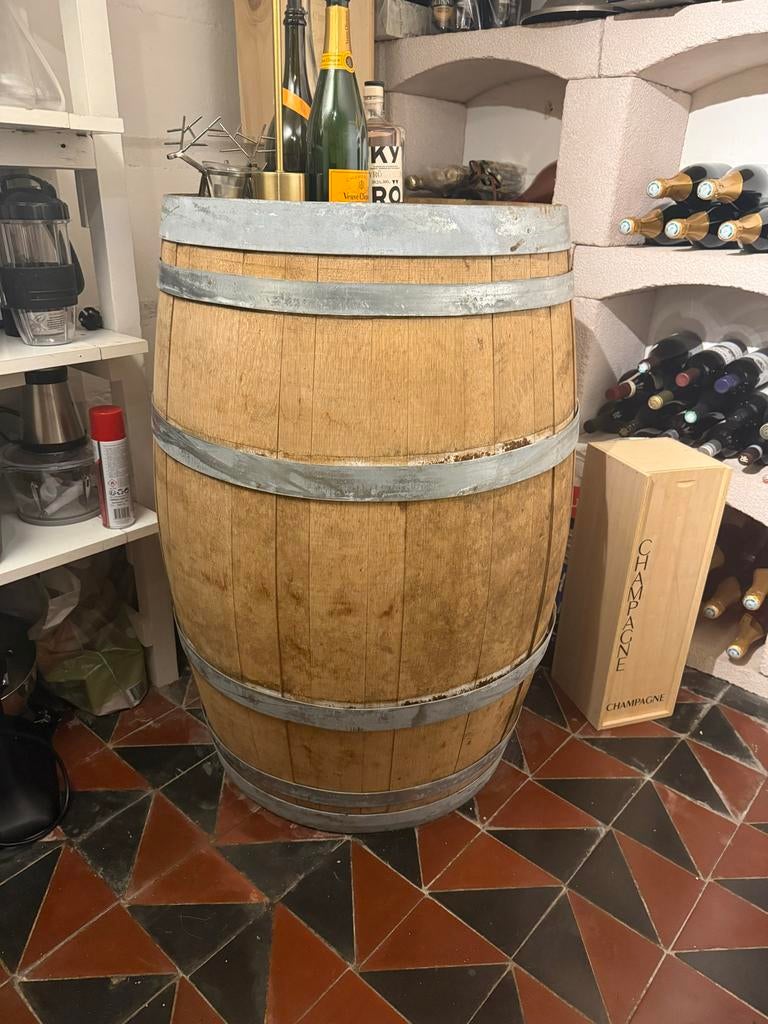 Grote Houten Wijnton, Ophalen, Gebruikt