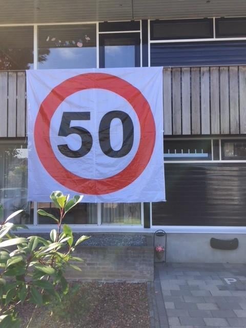te huur spandoek 2 m X 2 m met 50 voor 5 euro 3 dagen enz, Ophalen, Zo goed als nieuw, Abraham of Sarah