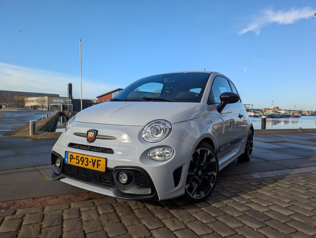Abarth 595 Competizione | 205 PK | Stage1| 2020 | pops&bangs, Auto's, 40 €/maand, Zwart, 4 cilinders, 4 stoelen