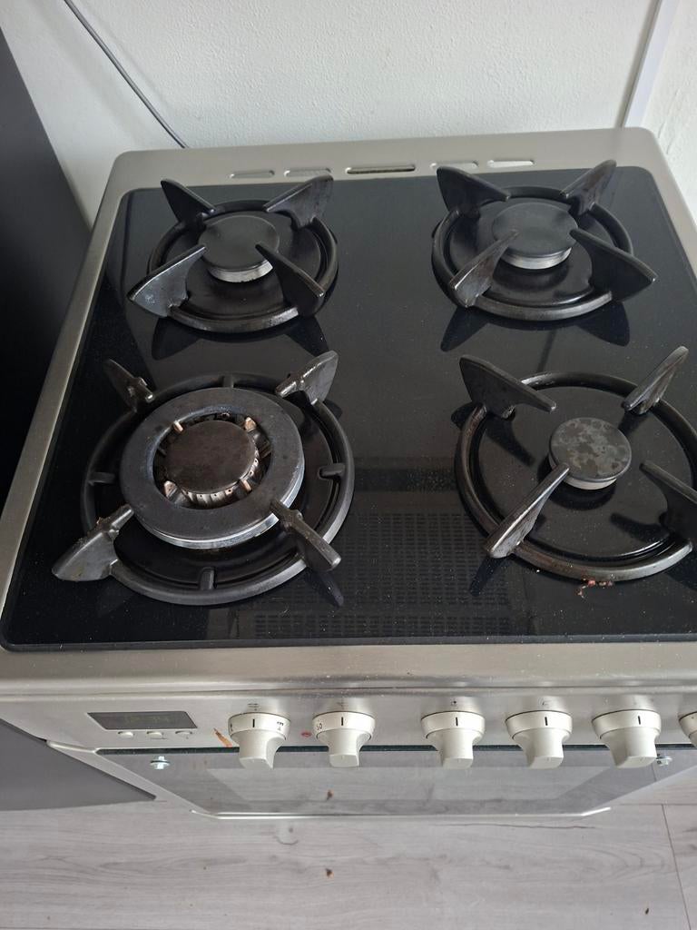 Gasfornuis met 4 pitten - Gebruikt, Gebruikt, Gas, Vrijstaand, 4 kookzones