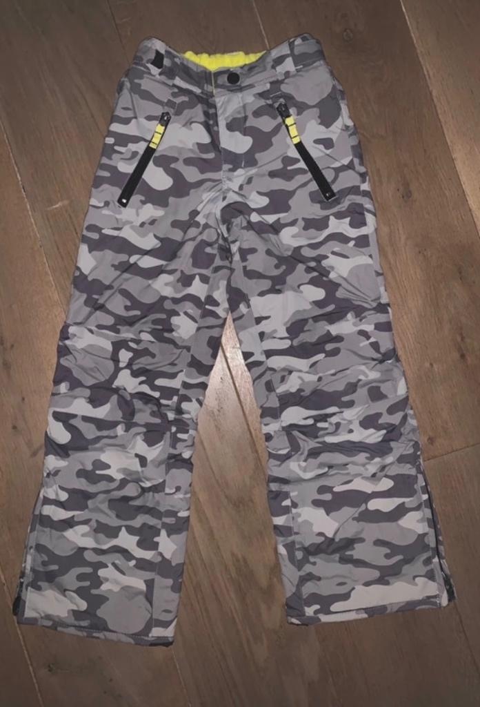 Skibroeken merk BOEF, maat 140 en 152. €25,- per stuk, Broek, Jongen of Meisje, Boef, Ophalen of Verzenden