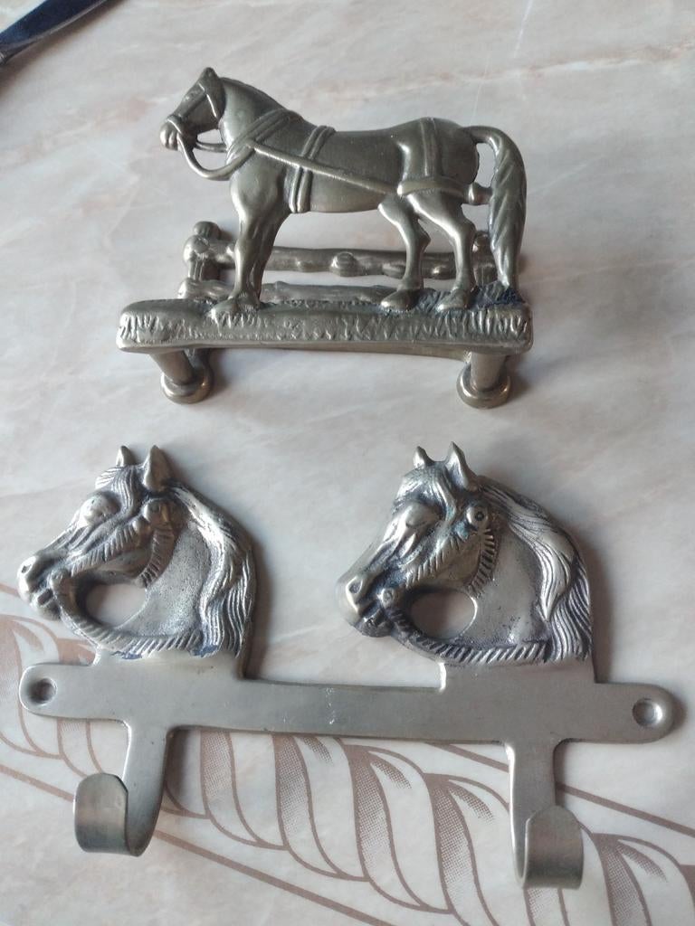 Paarden brievenhouder en kapstok, Wandkapstok, Ophalen of Verzenden, Zo goed als nieuw, Minder dan 100 cm