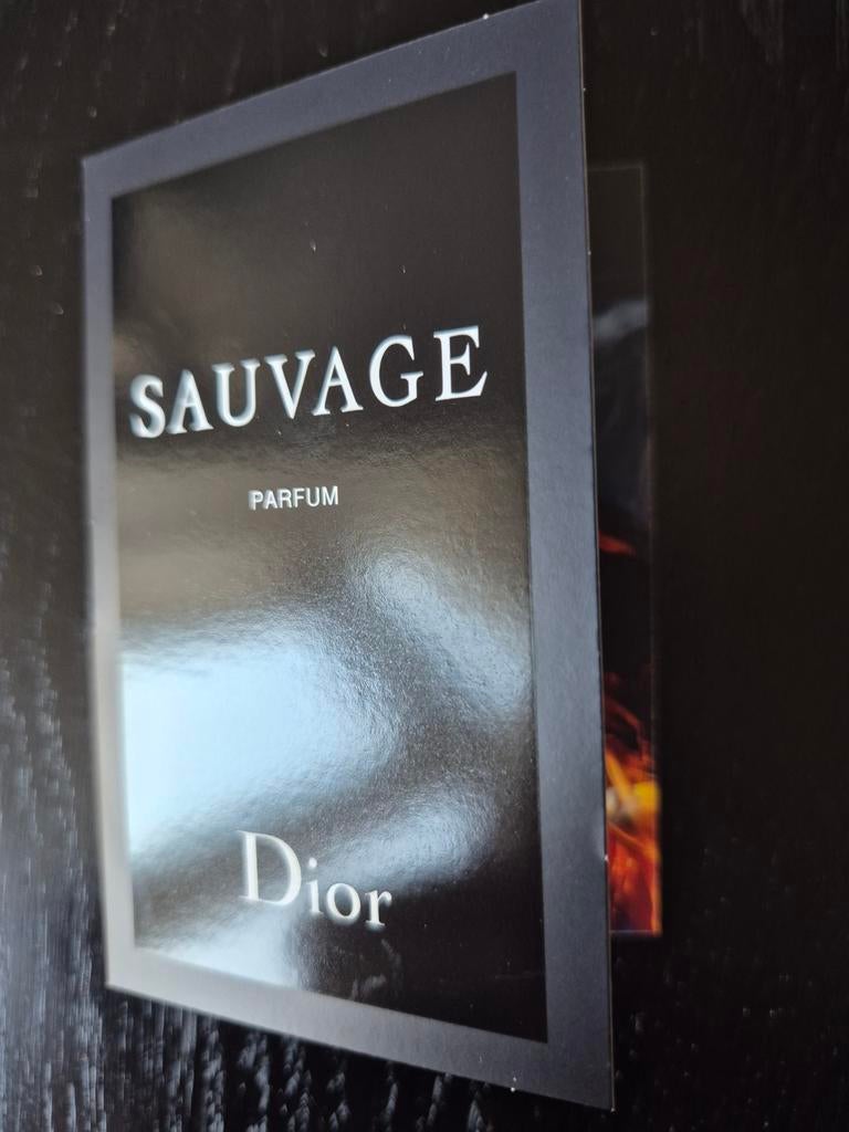 DlOR Sauvage Parfum Sample proefje NIEUW heren geurtje man, Sieraden, Tassen en Uiterlijk, Uiterlijk | Parfum, Nieuw, Ophalen of Verzenden