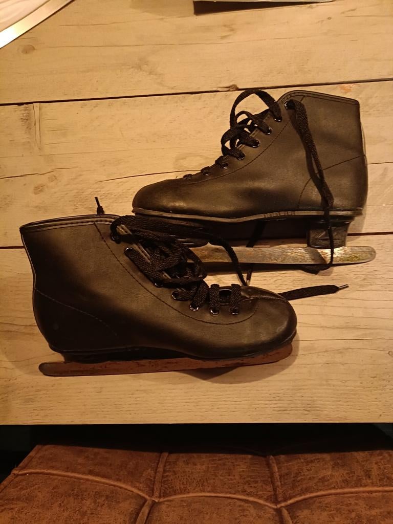 Schaatsen - Maat 35, Sport en Fitness, Schaatsen, Ophalen, Gebruikt, Kunstschaatsen, Overige merken