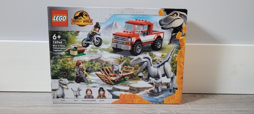 Lego Jurassic World 76946 Blue & Beta Velociraptor Capture, Ophalen of Verzenden, Zo goed als nieuw