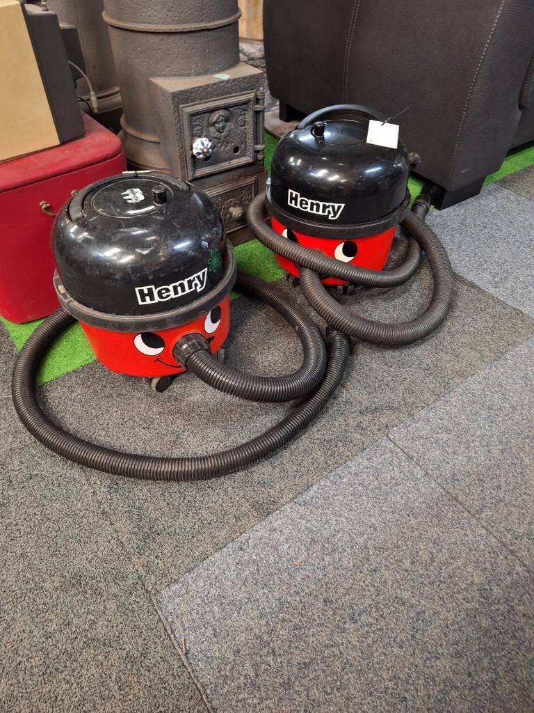 Henry stofzuigers €50,- per stuk, Ophalen, 1200 tot 1600 watt