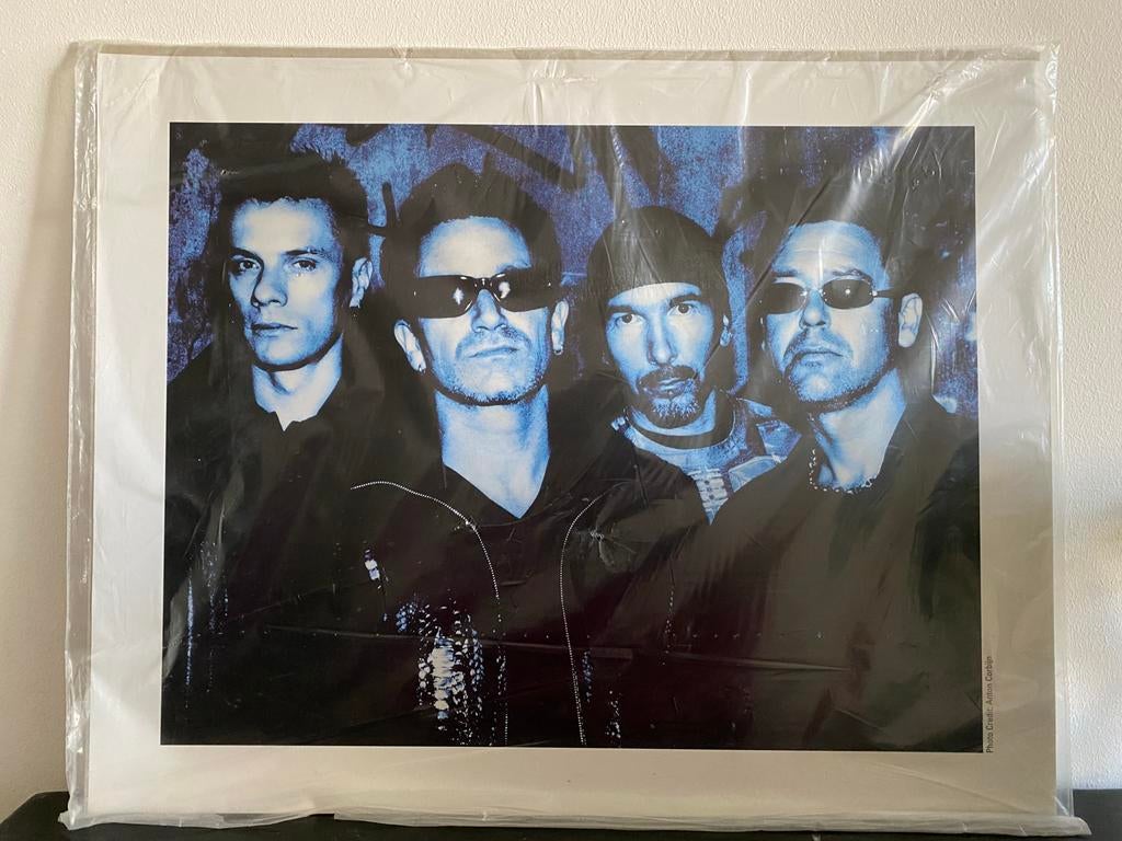U2 Fotoprint Anton Corbijn, Verzamelen, Ophalen of Verzenden, Zo goed als nieuw, Foto of Kaart