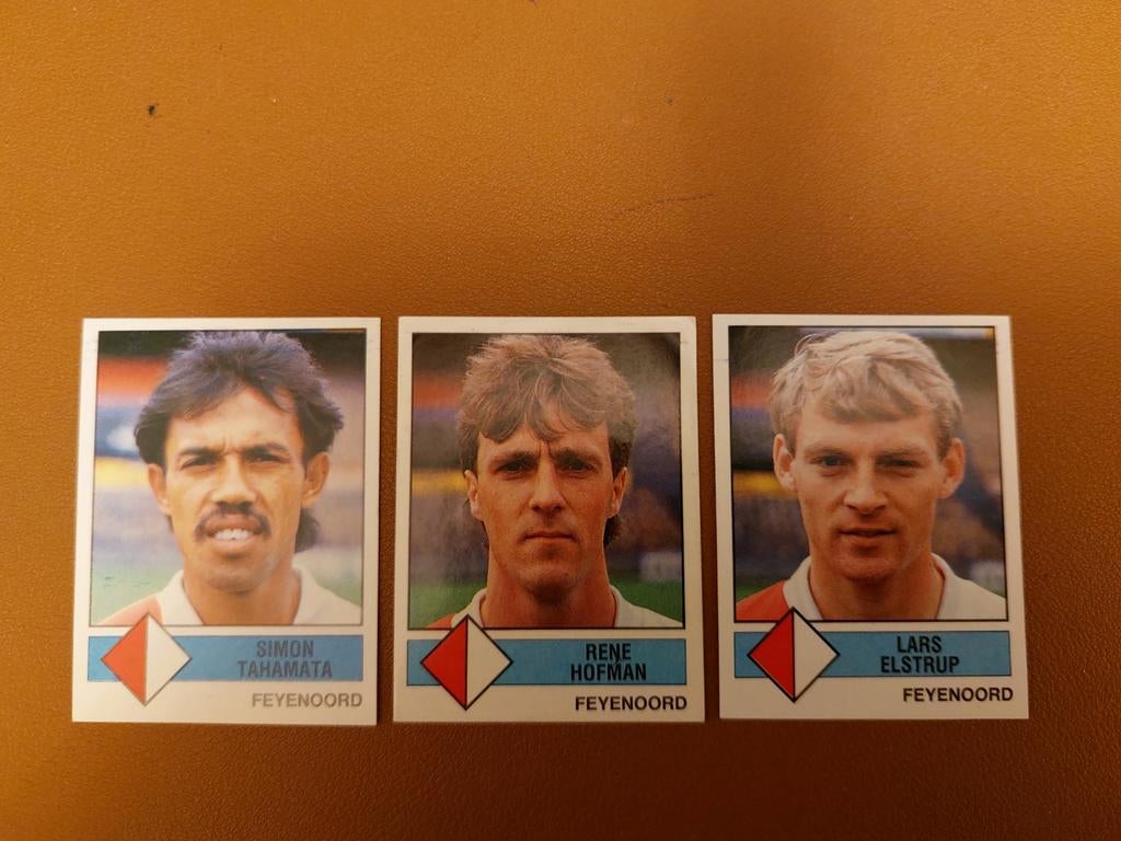 panini voetbal 87 feyenoord tahamata Hofman elstrup 1987, Ophalen of Verzenden, Zo goed als nieuw, Sticker