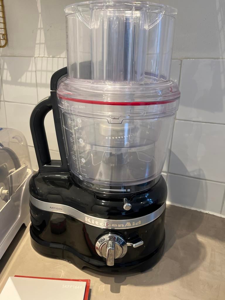 KitchenAid Artisan Foodprocessor 5KFP1644EOB, Witgoed en Apparatuur, Keukenmixers, Zo goed als nieuw, 3 tot 4 liter, 3 snelheden of meer