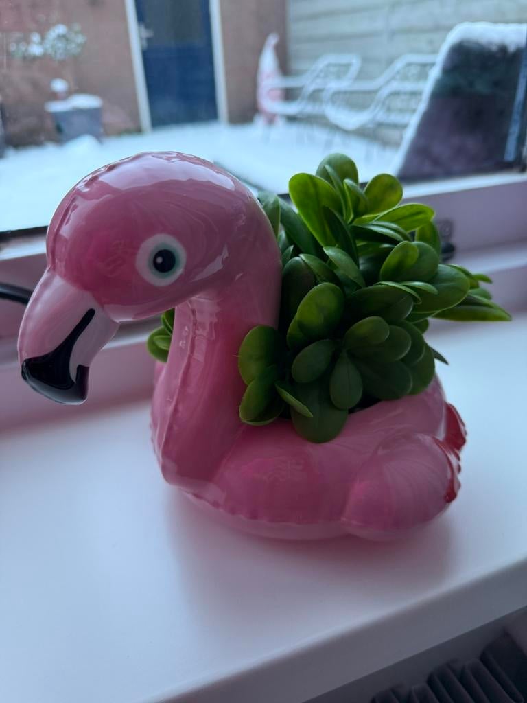 Flamingo pot incl kunstgroen, Ophalen, Overige materialen, Overige kleuren, Zo goed als nieuw
