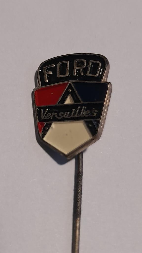 Vintage Ford versailles speldje, Ophalen of Verzenden, Zo goed als nieuw, Transport