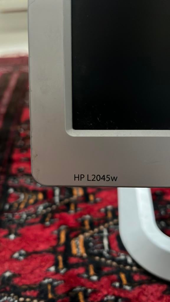 HP L2045w Monitor, Ophalen of Verzenden, Zo goed als nieuw, 60 Hz of minder, IPS